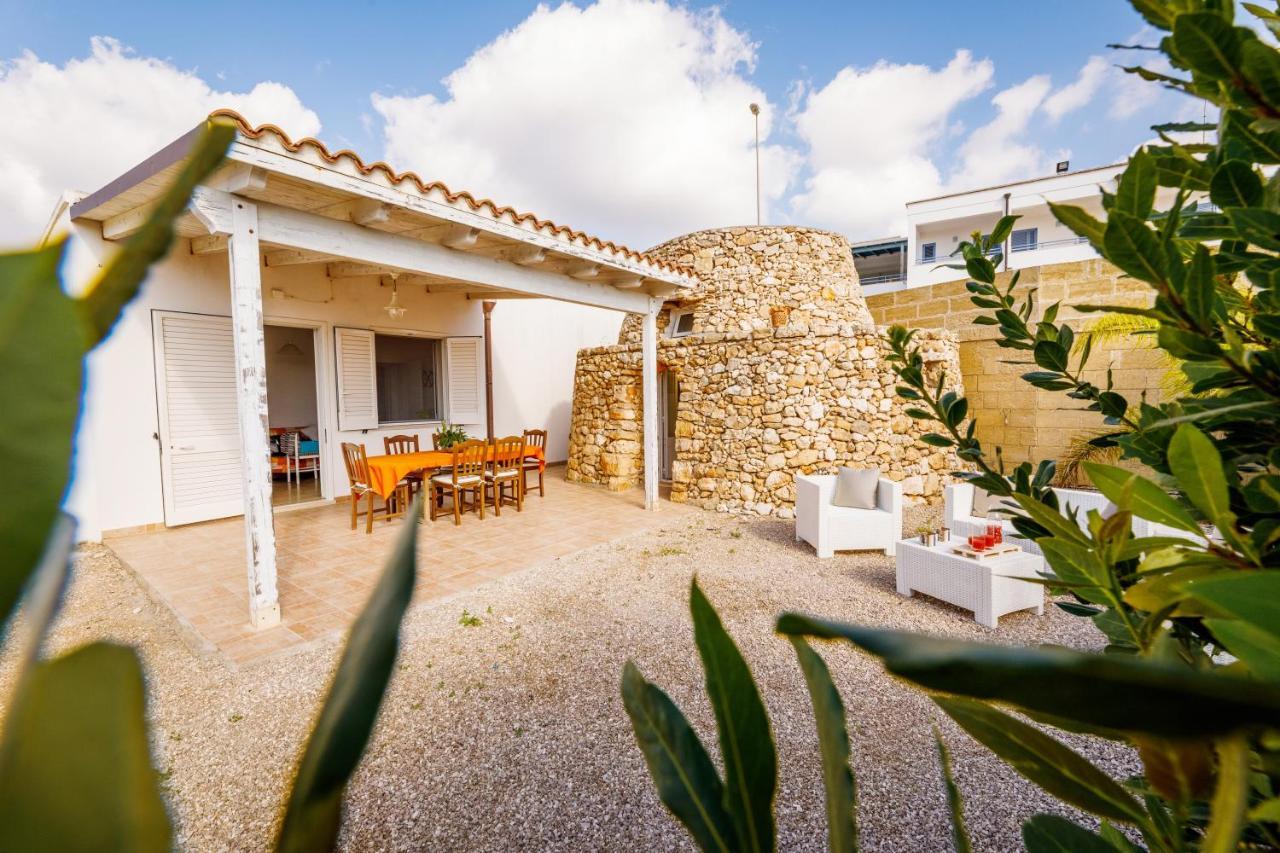 Ferienwohnung Callistos Trullo Torre Vado Marina Di Pescoluse Exterior foto